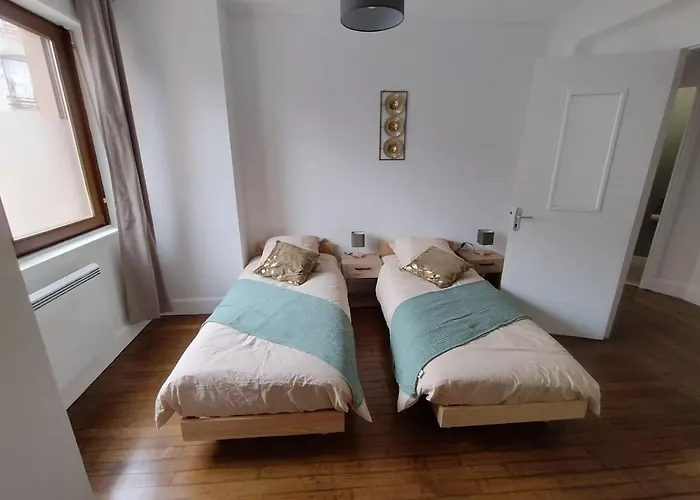 Апартаменты Centre Mirecourt